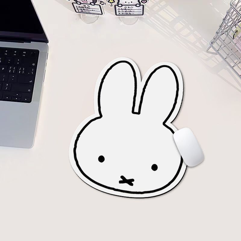 Cute Desk Mat Miffy Rabbit Car – Desk Setup Cozy Bewertung und Preis